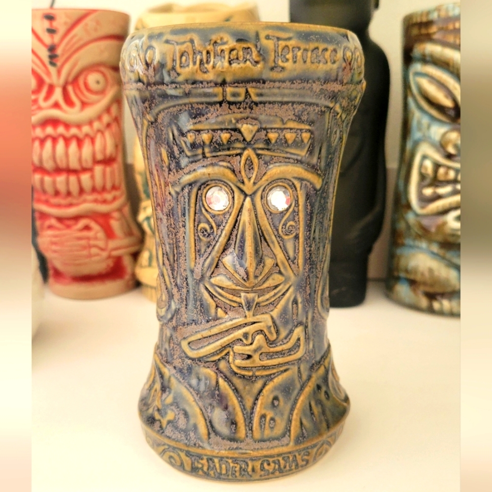 Tahitian Terrace Diamond Luau – Trader Sam’s Enchanted Tiki Bar – 2nd Edition